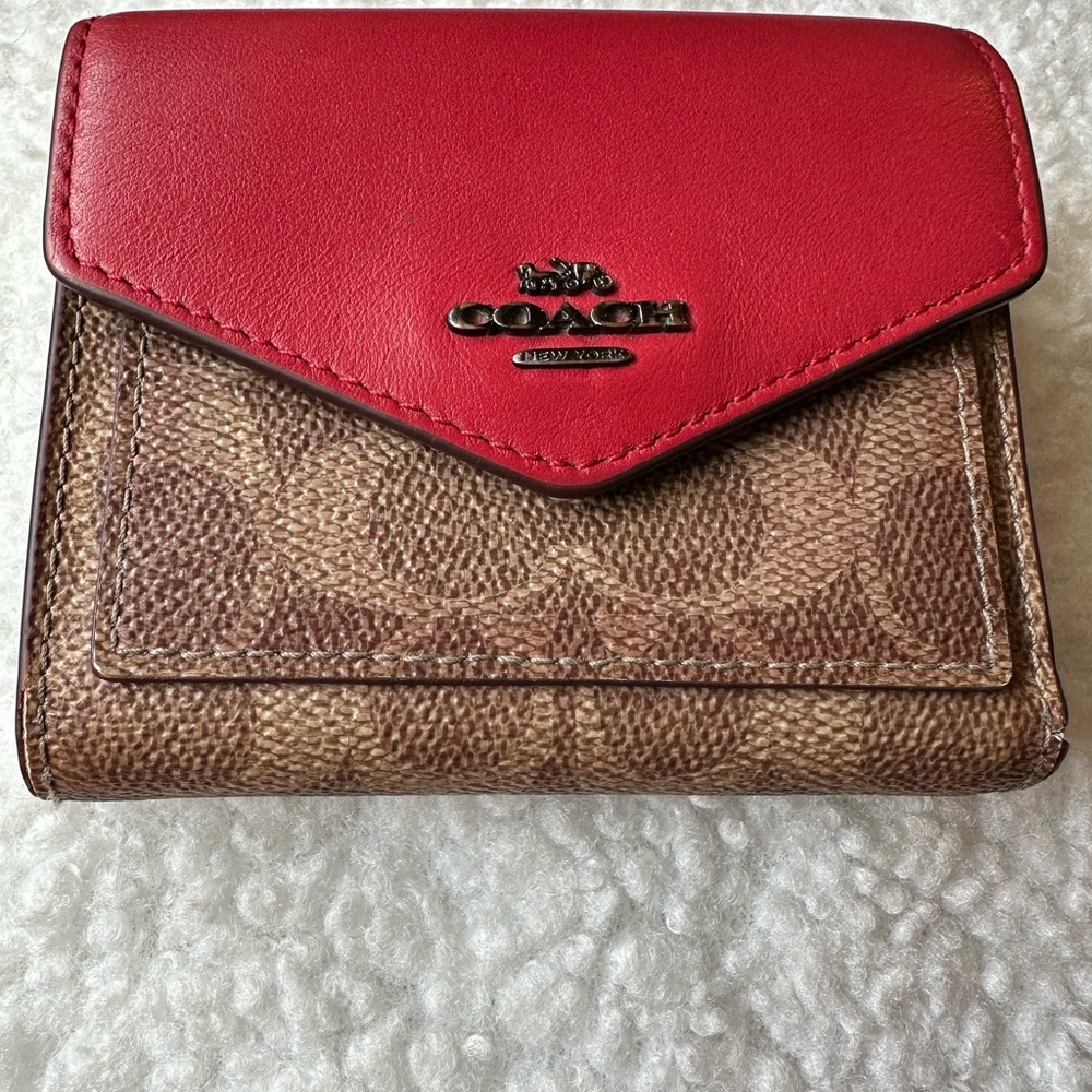 Coach Women’s Small Wallet
